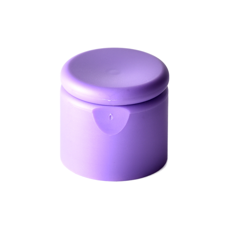 28/410 PP flip top cap for hair care and personal care packaging, front view closed