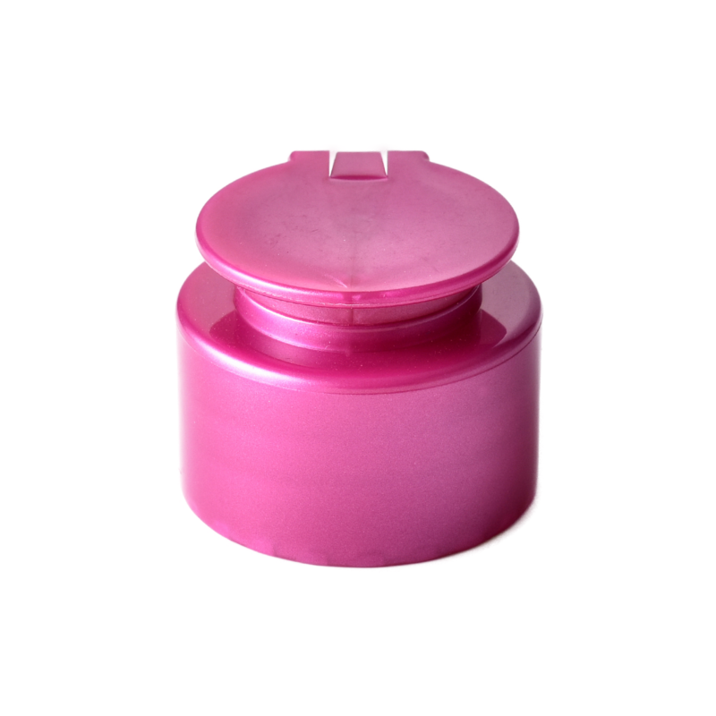 28/410 PP flip top cap for hair care and personal care packaging, front view closed